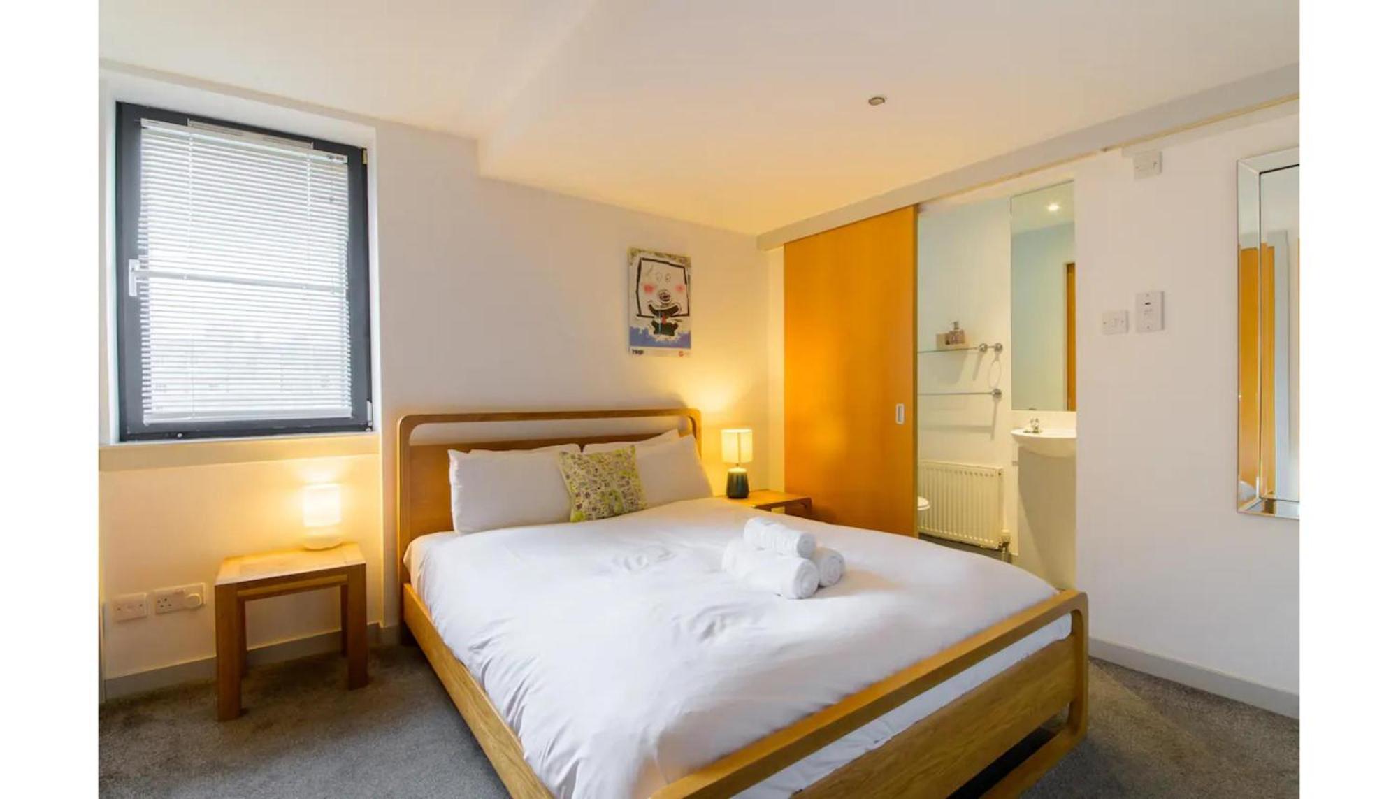 Modern Flat In The Middle Of Old Town Apartment EDI